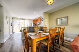 Casa Bella at Vista Cay: 3 Bed, Sleeps 8, Long Stays Near Major Attractions - Image 3