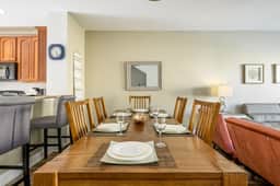Casa Bella at Vista Cay: 3 Bed, Sleeps 8, Long Stays Near Major Attractions - Image 4