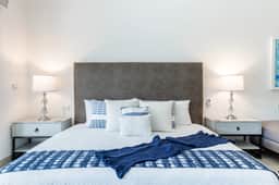 swim up At Mareazul Resort 2 bedrooms 2 bathrooms short walk to beach - Image 2