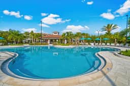 Lakeview Deluxe condo Prefect for Long stays & to Relax while Working away - Image 4