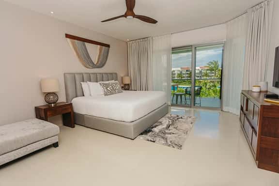 Casa Miramar: Caribbean views & slow vacation days - Image 1