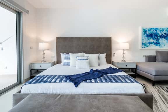 swim up At Mareazul Resort 2 bedrooms 2 bathrooms short walk to beach - Image 1