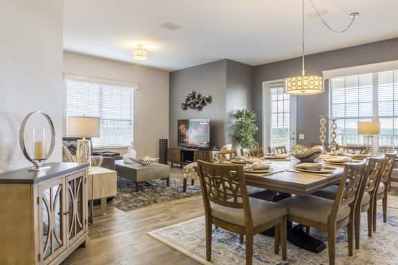 Casa Del Lago Penthouse Near Major Attractions & Universal’s Epic Universe - Image 1