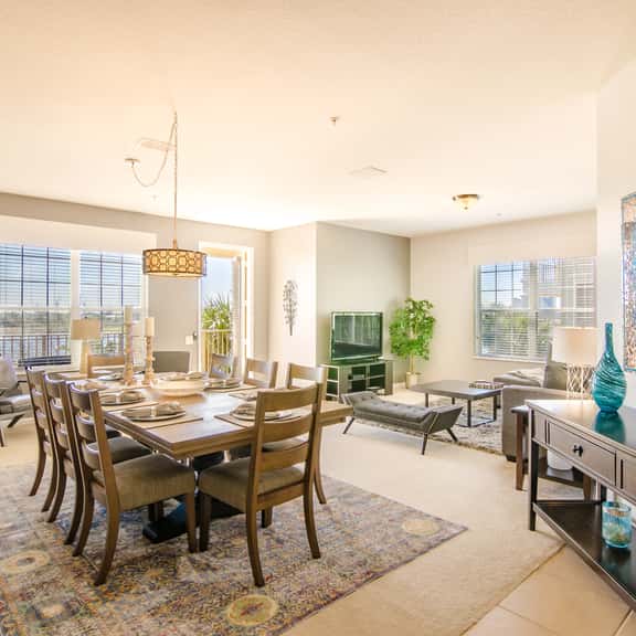 Spring Lakeview condo close to clubhouse & Orange Convention Center - Image 1