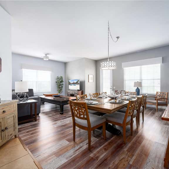 Luxurious Condo At Vista Cay Resort Sleeps 8 Next To Convention Center - Image 1