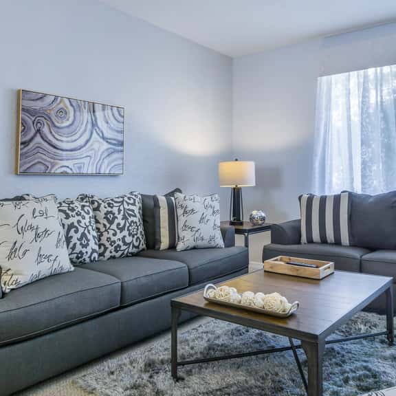 3 bedroom 3.5 bathroom townhome at Vista Cay Sleeps up to 10 - Image 1