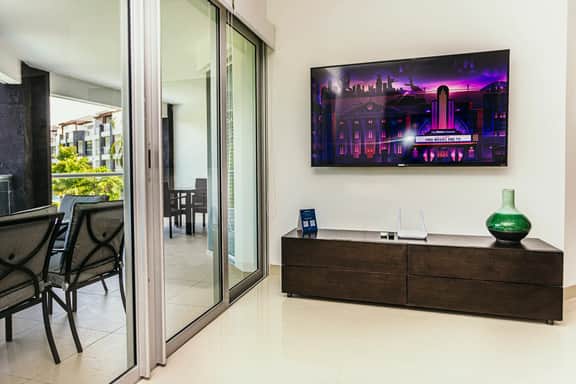 Cozy & NEW unit Steps from the Beach sleeps 6 Casa Magallon - Image 5