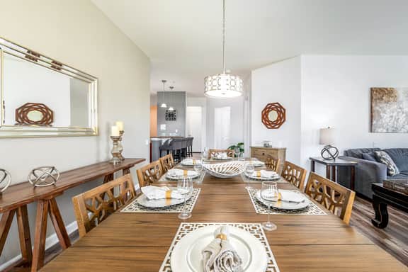 Luxurious Condo At Vista Cay Resort Sleeps 8 Next To Convention Center - Image 5