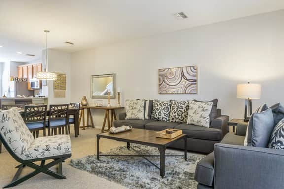 3 bedroom 3.5 bathroom townhome at Vista Cay Sleeps up to 10 - Image 3