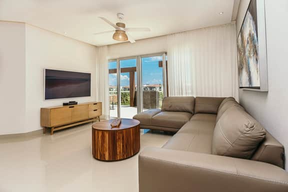 Amazing Penthouse Ocean View at Mareazul - Image 5
