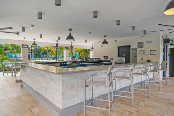 Luxurious Condo at Vista Cay Orlando Florida (Monterrey type 2097sq ft). - Image 2